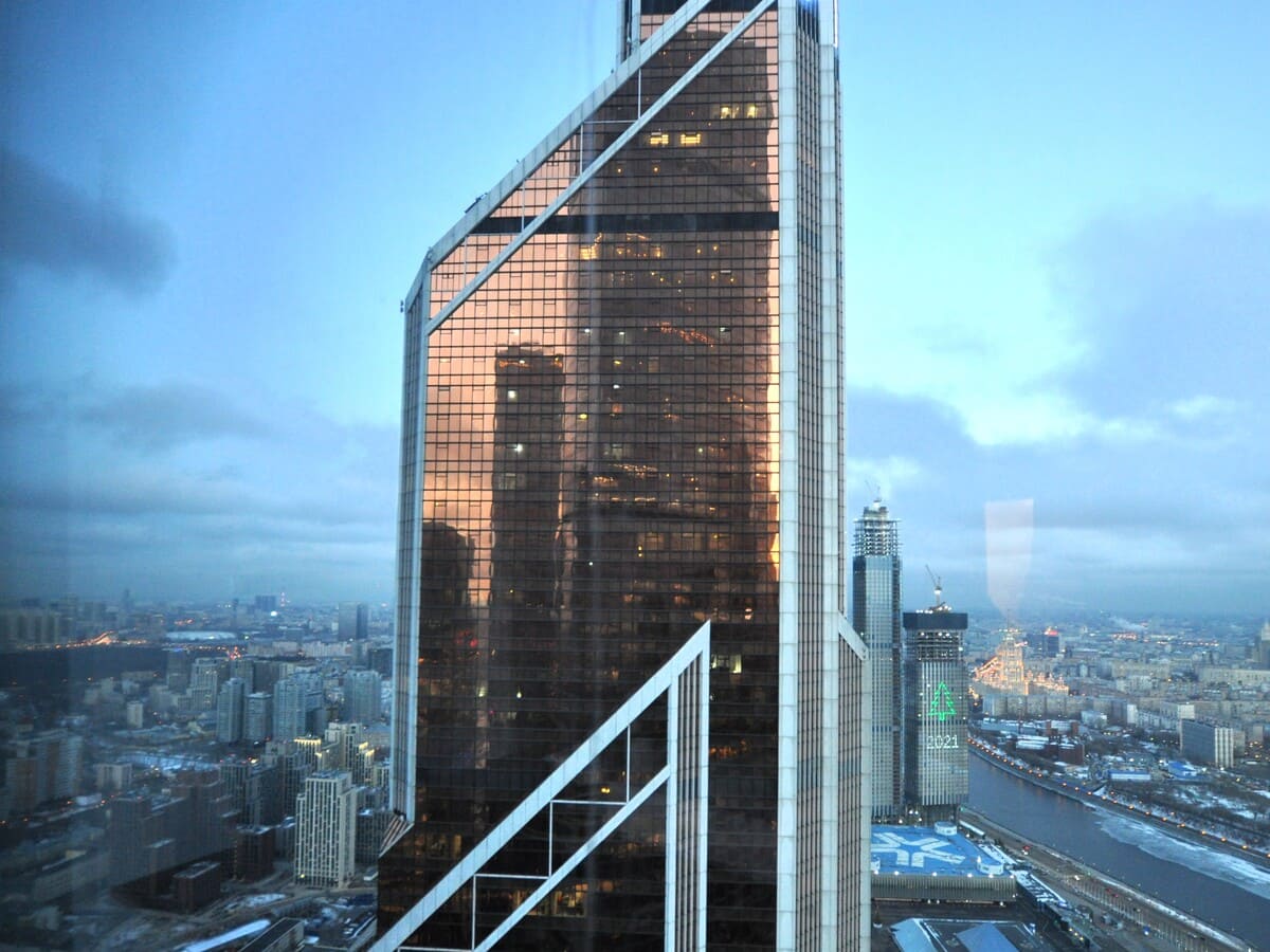Офисы от 950 до 1100 кв.м. в аренду и продажу в Москве и Московской области
